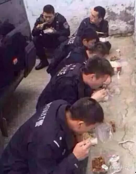 泥城警察吃瓜事件视频大全,视频揭秘背后的真相与争议